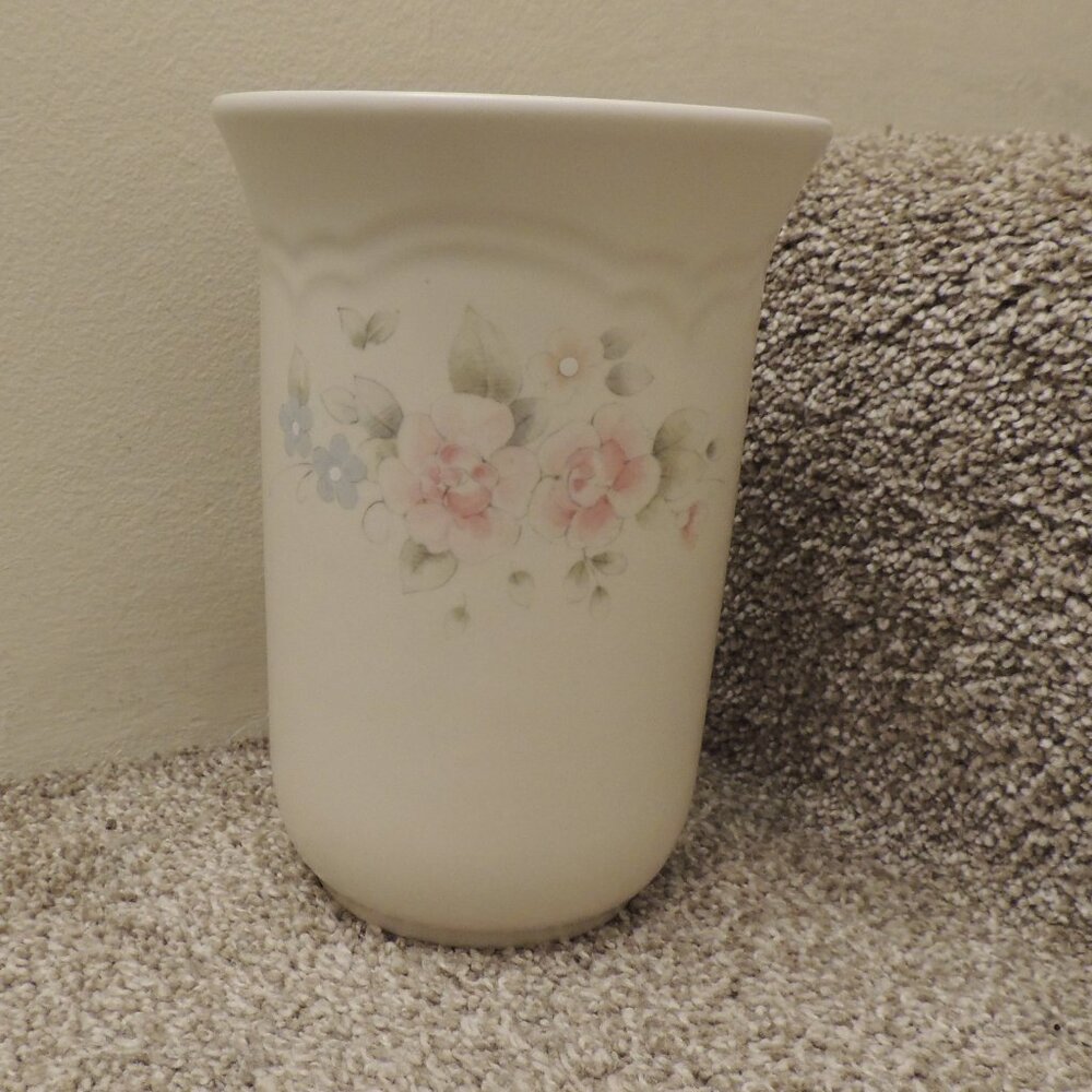 Pfaltzgraff Tea Rose Utensil Crock/Vase Floral USA 8”
